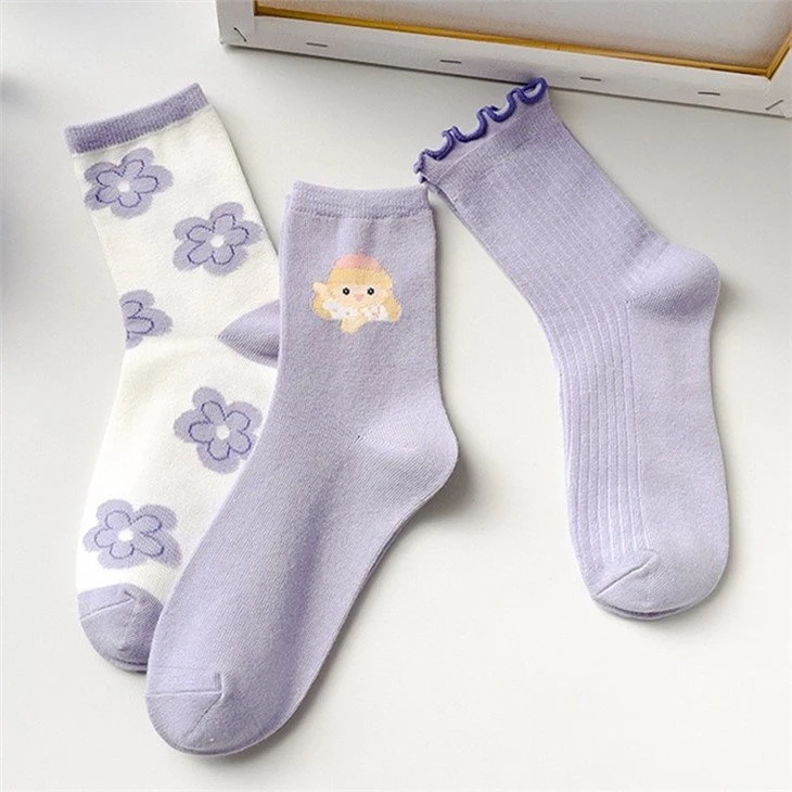 High Quality Women Cute Crew Socks Free Size in stock