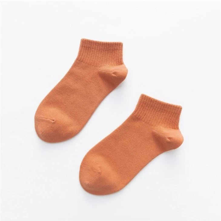 China Hot Sale Plain Socks Women Fashion Design