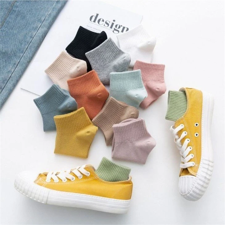 Bulk Hot Sale Plain Socks Women Fashion Design