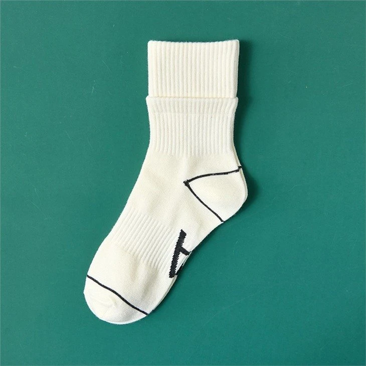 Men Classical High Quality Colorful Socks in stock