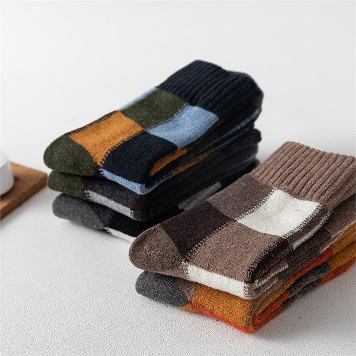 Mens Cushioned Winter Soft Socks suppliers