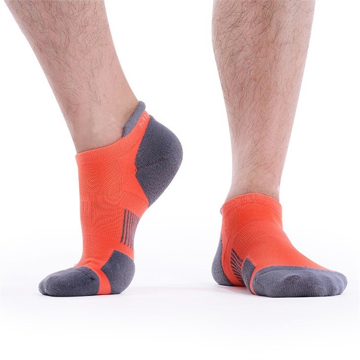 Moisture Control Colorful Sports Runnning Socks china