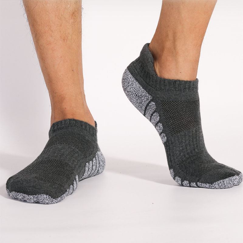 How Towel Socks Protect Our Feet