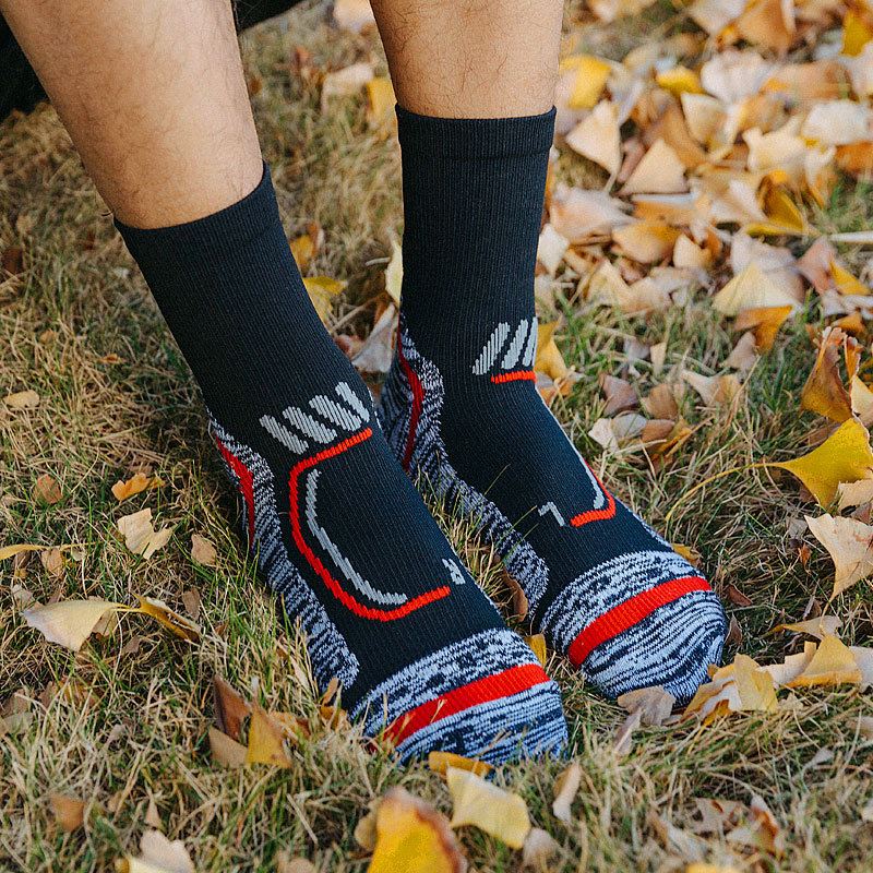Points To Consider When Choosing Outdoor Sports Socks