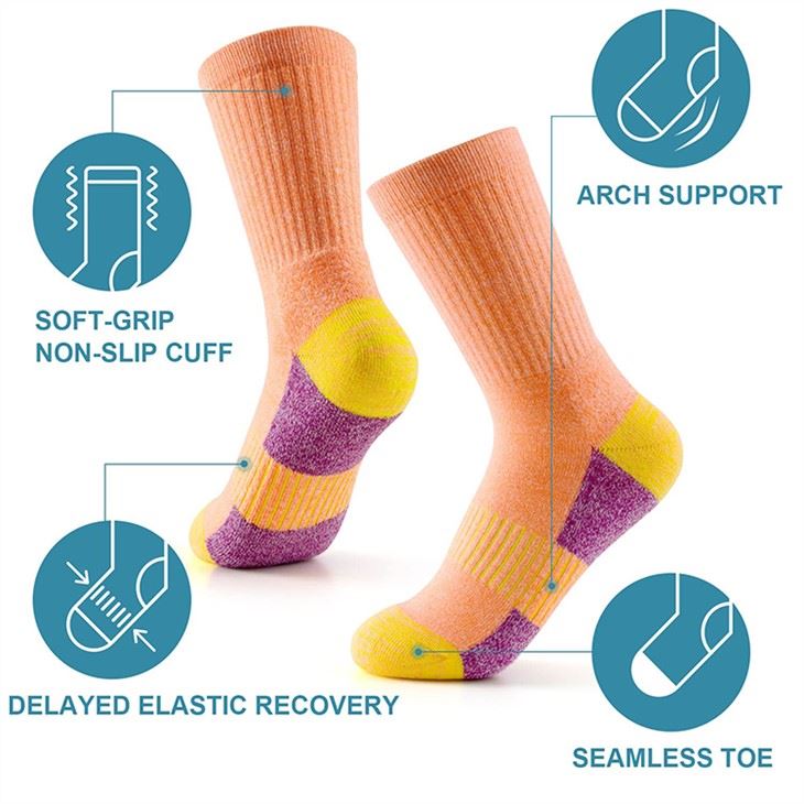 embroidery logo sport socks (2)