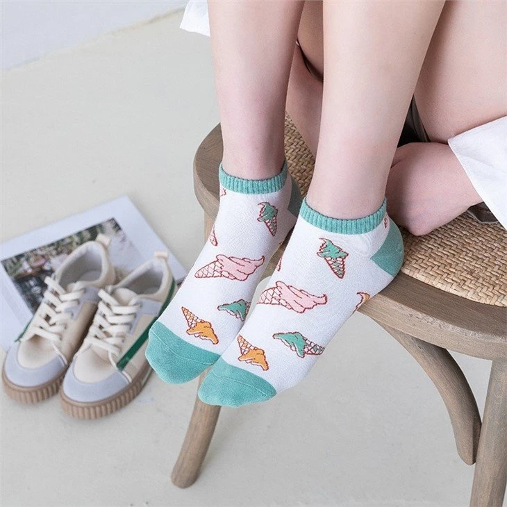Short Socks Cute Pattern For Women in stock