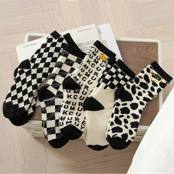 Various Type Cotton Crazy Socks Women factory