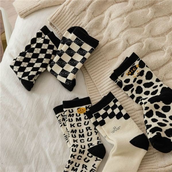 Various Type Cotton Crazy Socks Women in stock