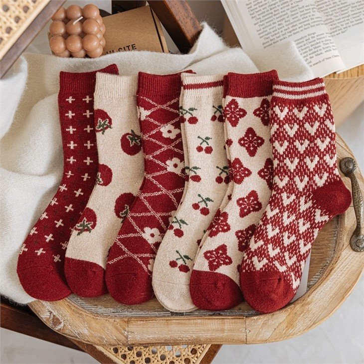 Bulk Various Type Woman Socks Long Fashion Design