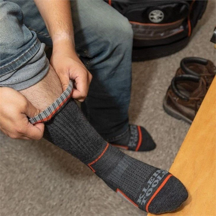 Winter warmer unisex wool socks suppliers(4)