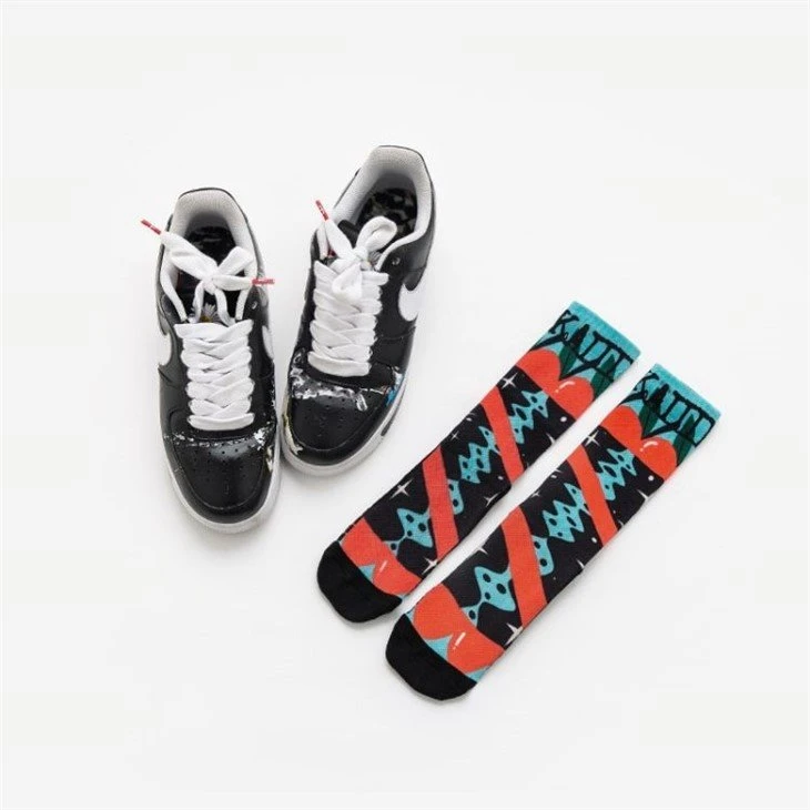 Customized  women soft socks tube sublimation socks 04(1)