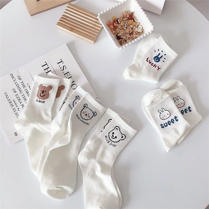 Womens White Socks Colorful Cute Design suppliers