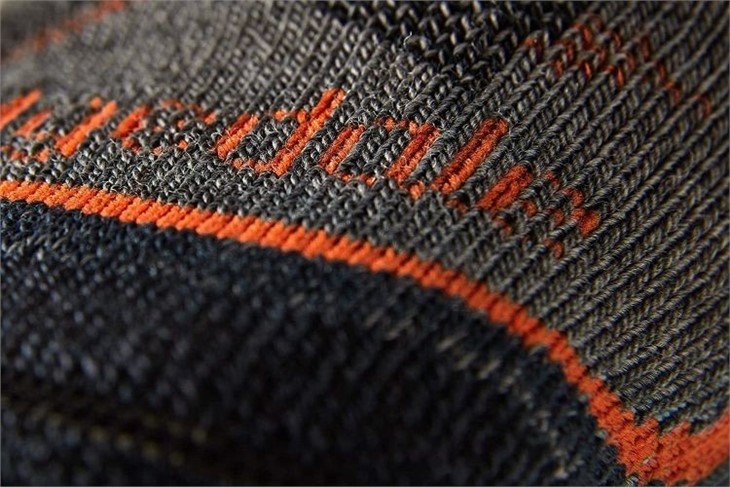 wool socks for hiking and skiing price (4)